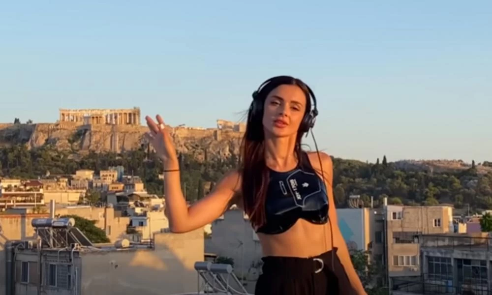 Πόλεμος στην Ουκρανία: Η γνωστή DJ Olga Korolova διέφυγε στην Πολωνία